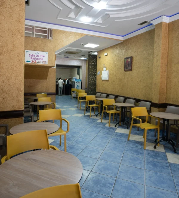 Vue de l’entrée du café-restaurant à Tiznit - La Ville Nouvelle